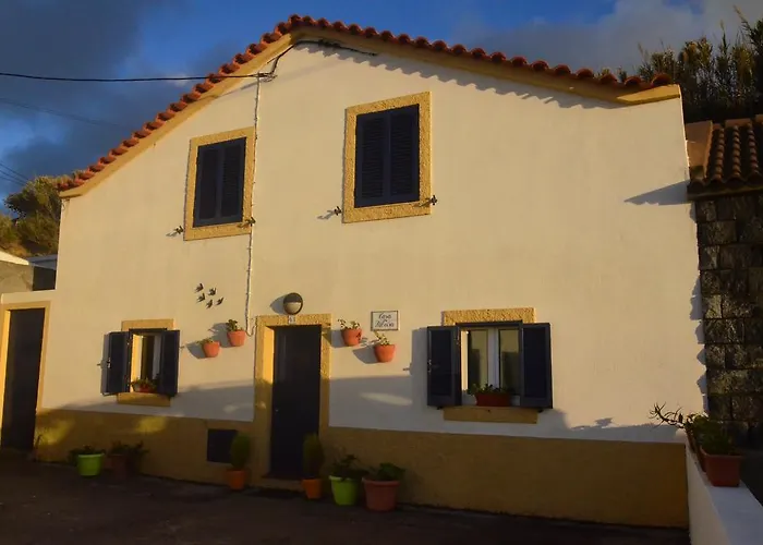 Dom wakacyjny Join Our Relaxed House Near The - Mosteiros (Azores)