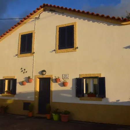 Сasa de vacaciones Join Our Relaxed House Near The - Mosteiros (Azores)